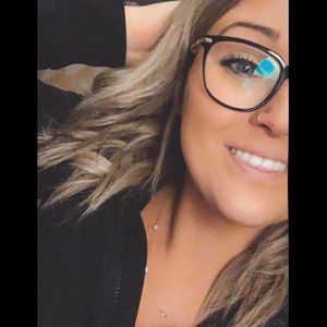 Meet your Posher, Sonia